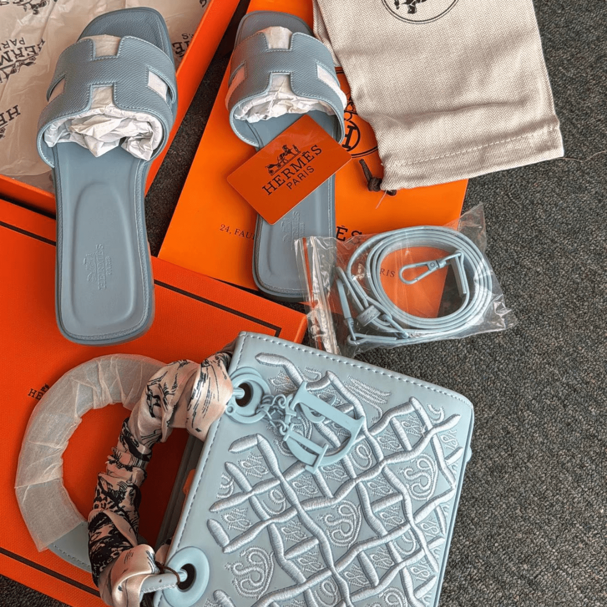 Hermès Oran Hellblau & Dior Lady D-Lite Blue Set