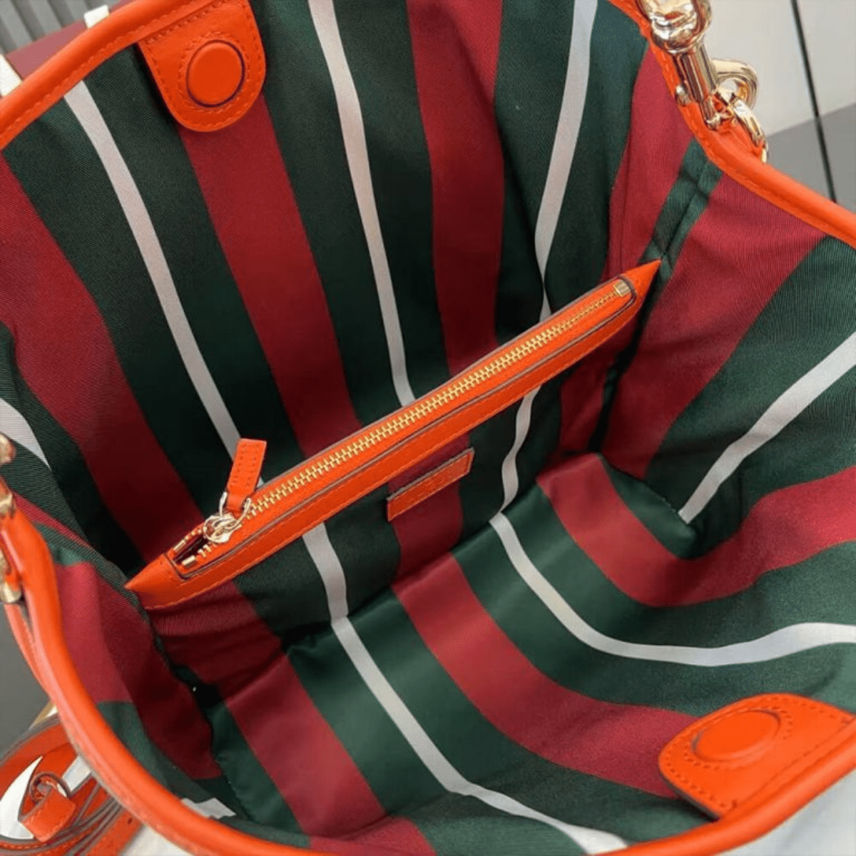 Gucci – Medium GG Emblem Bucket Bag