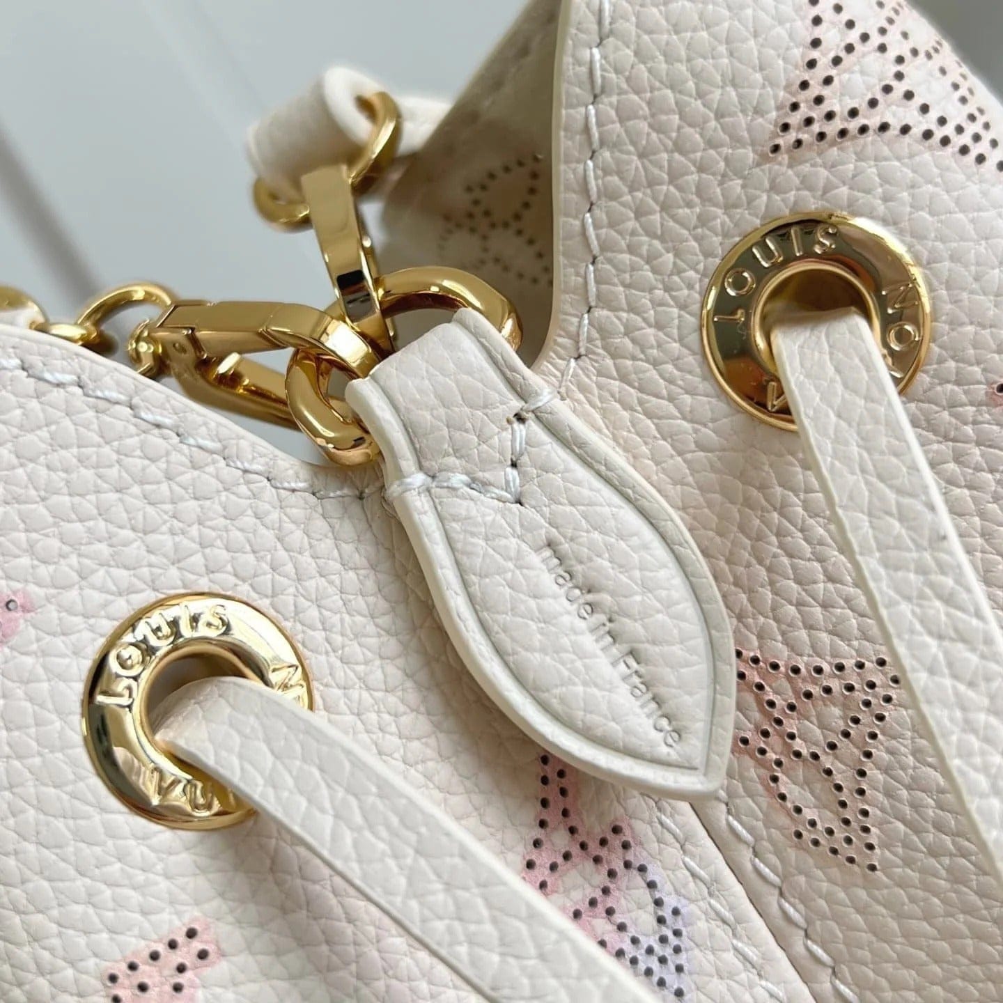 Louis Vuitton – Bella Bag