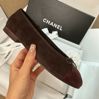 Chanel 25 Bordeaux Caviar & Ballerina Flats Set