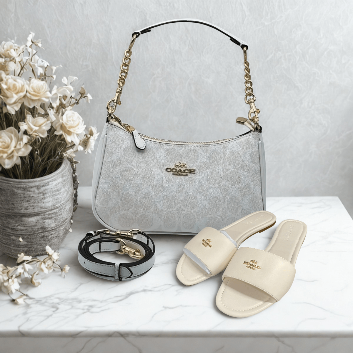 Coach – Set: Lockup Leather Slide Sandal & Teri Signature Canvas Bag