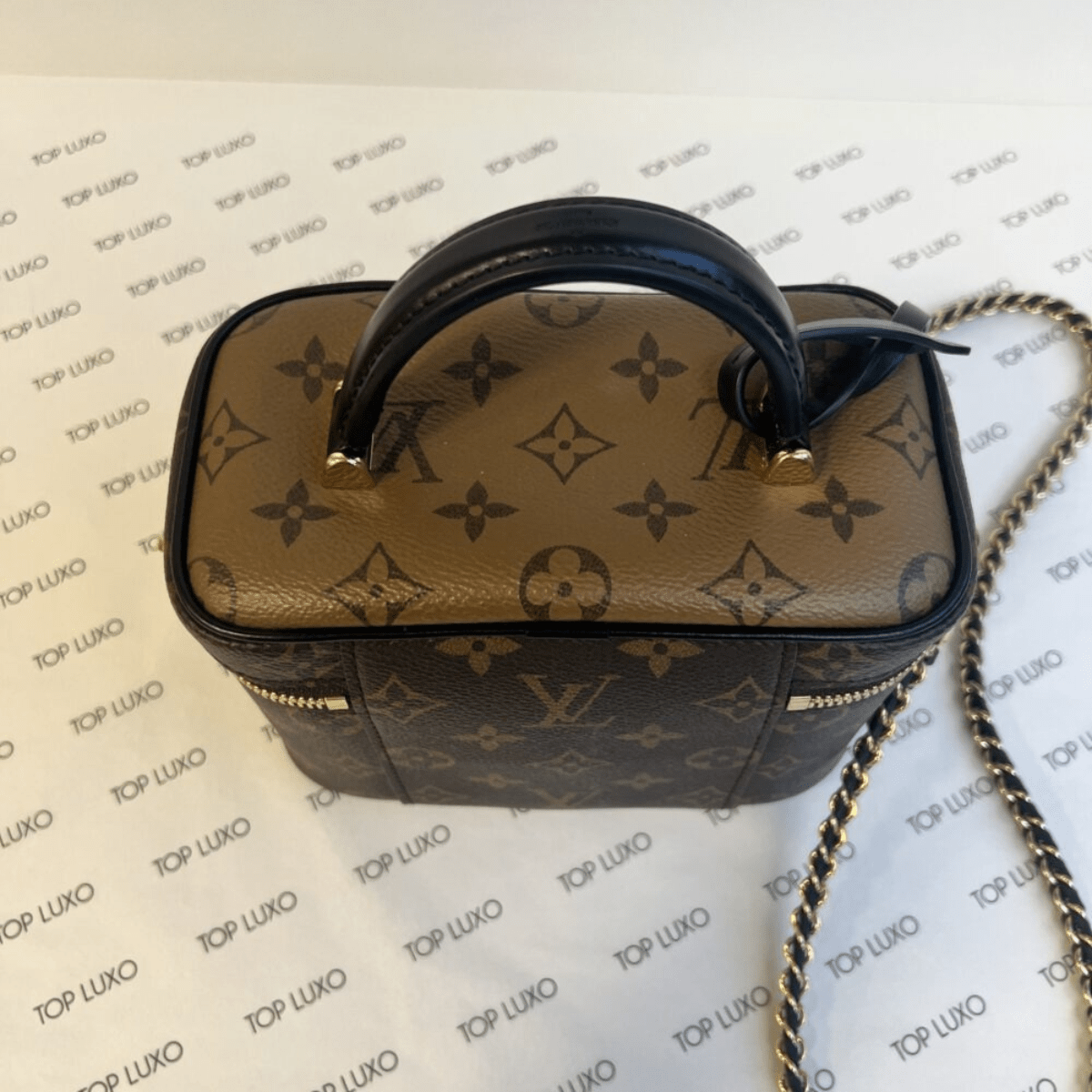 Louis Vuitton – Vanity PM & Frame Sandals Set