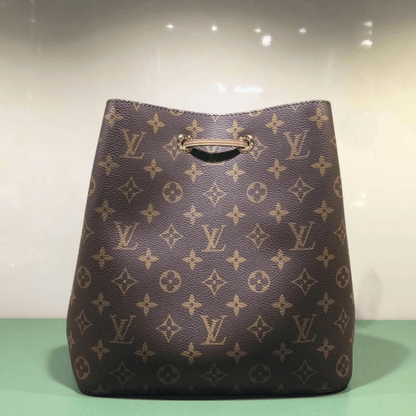 Louis Vuitton – Néonoé MM