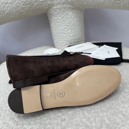 Chanel 25A Ballerinas – Dark Red Chocolate Suede