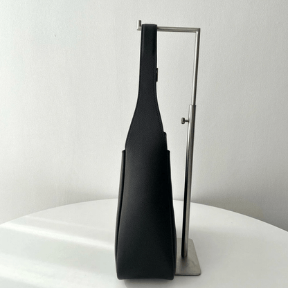 Yves Saint Laurent – Le 5 à 7 Bea bag in grained leather