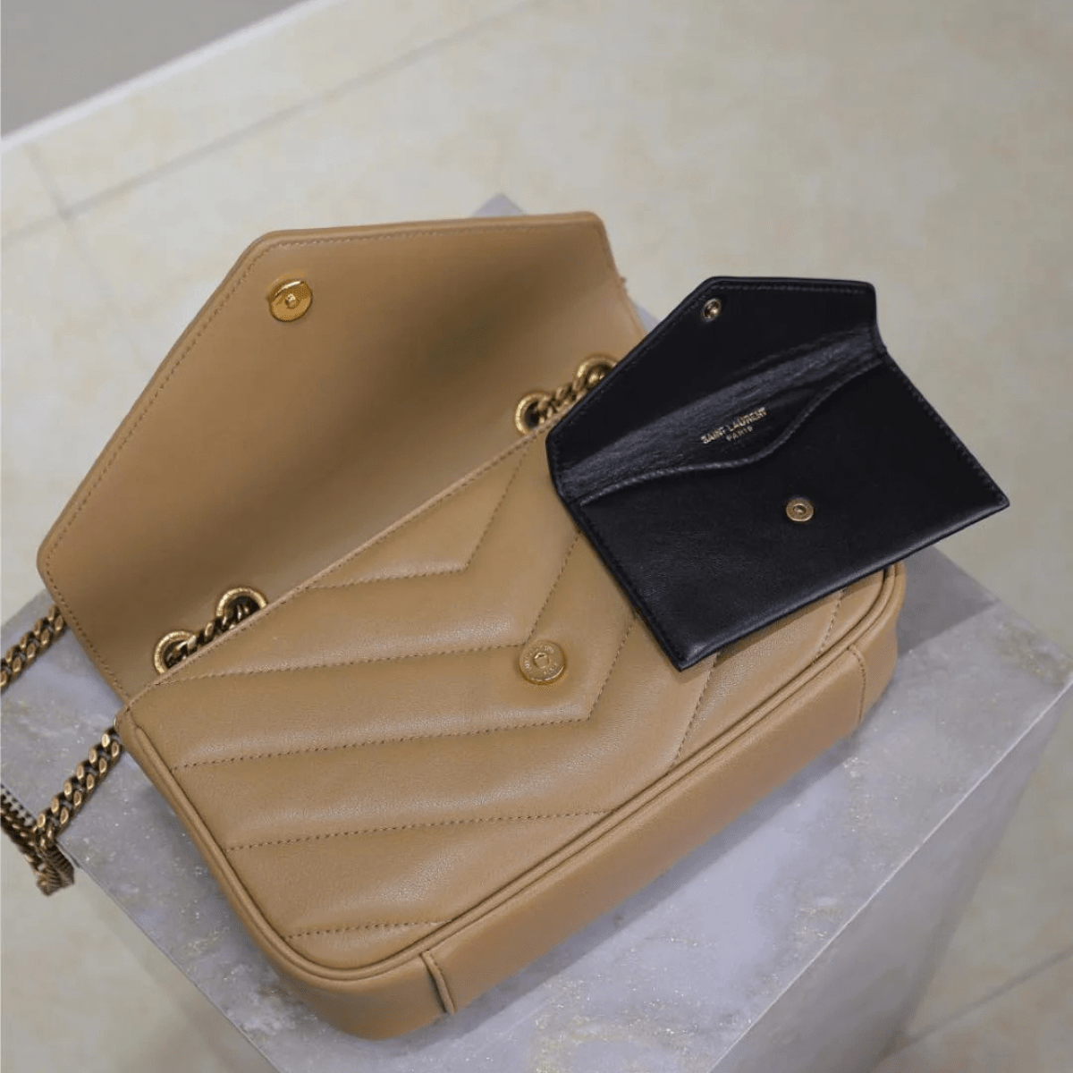 Saint Laurent – Loulou Small Matelassé lambskin bag