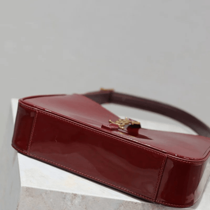 Yves Saint Laurent – The 5 to 7 Leather Bag