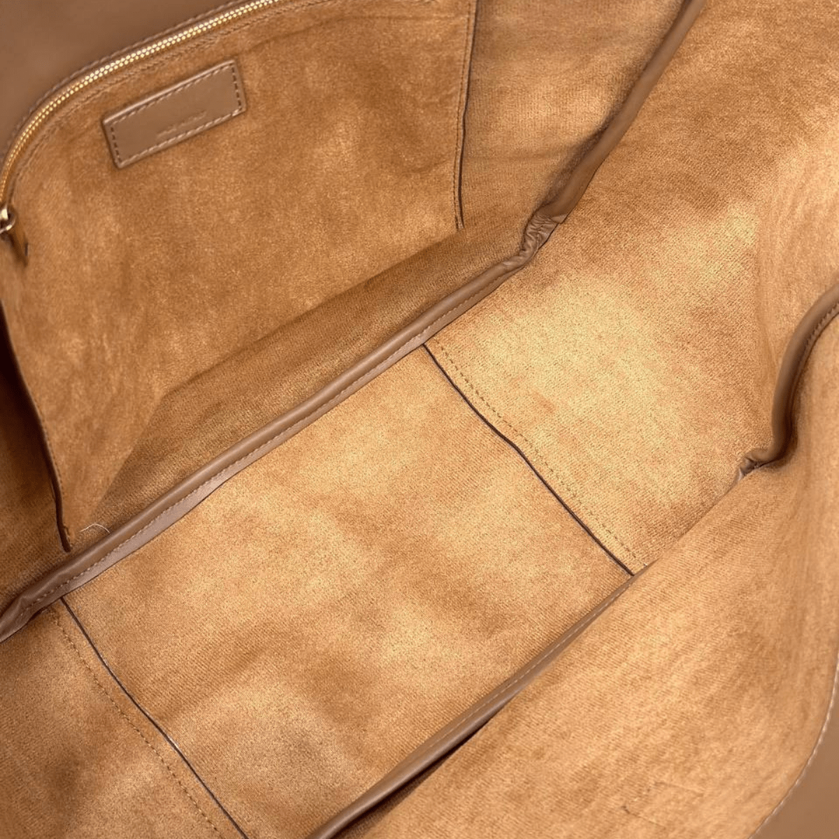 Saint Laurent – Le 5 à 7 Bea suede bag