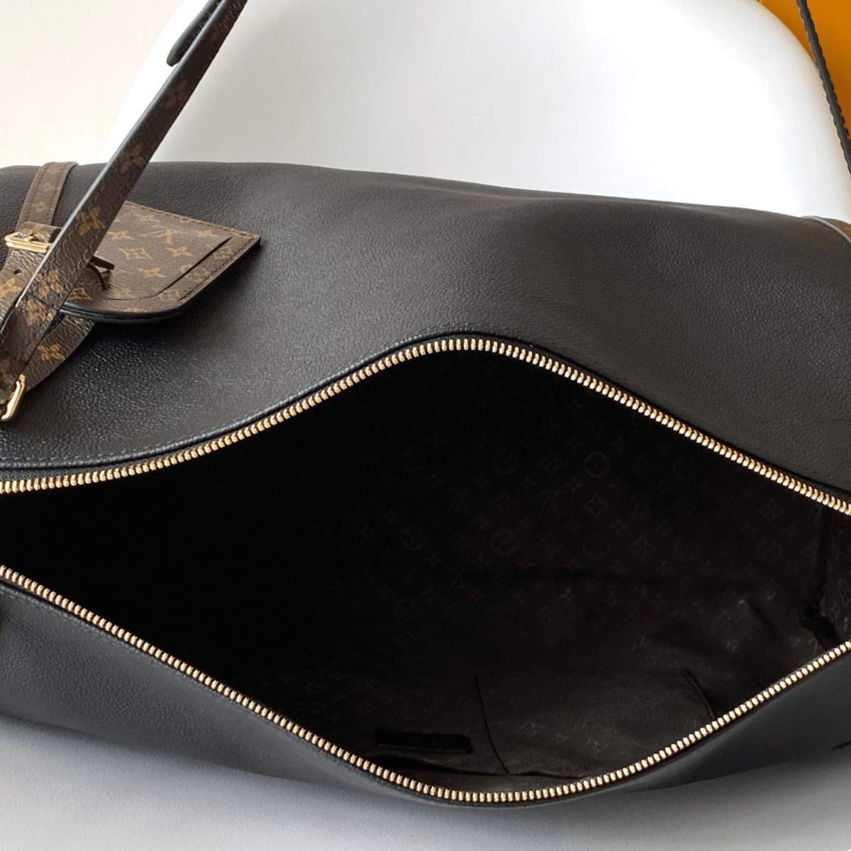 Louis Vuitton – Express PM Bag