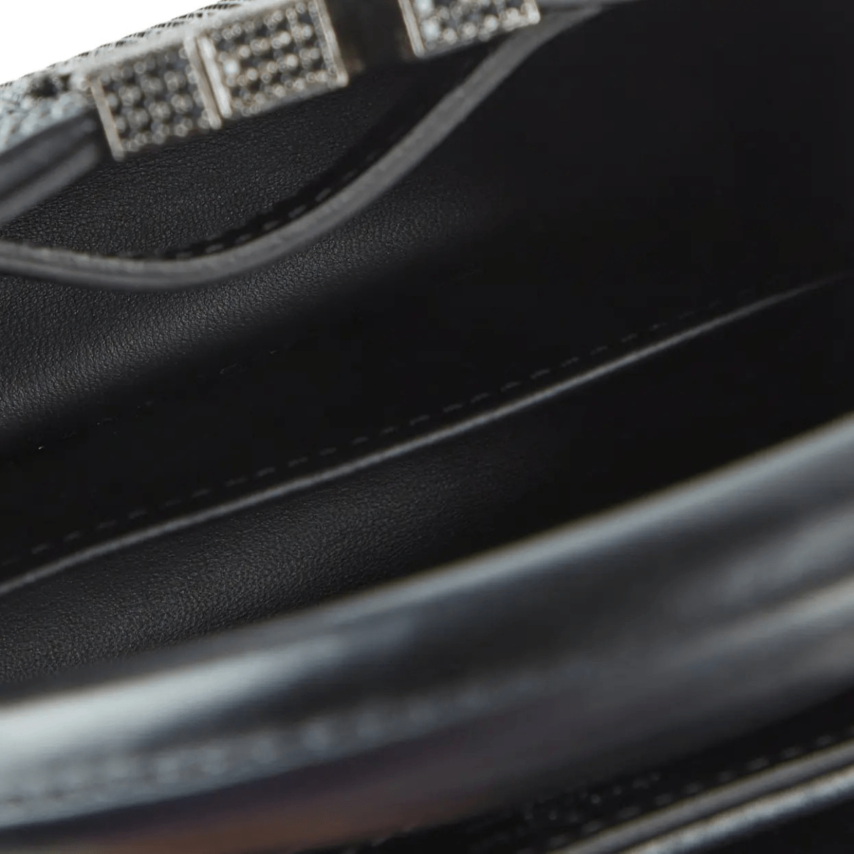 Louis Vuitton – Capucines East-West Mini Bag