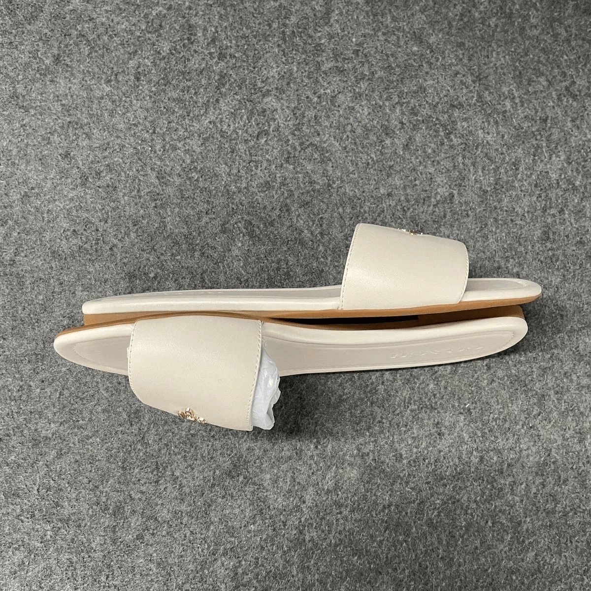 Coach – Set: Lockup Leather Slide Sandal & Teri Signature Canvas Bag