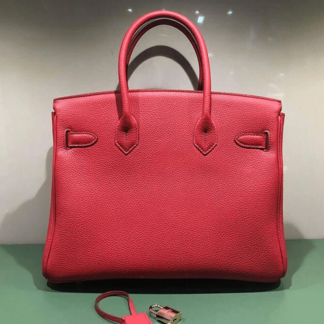Hermès Birkin 30 Tasche mit goldener Hardware in Rot