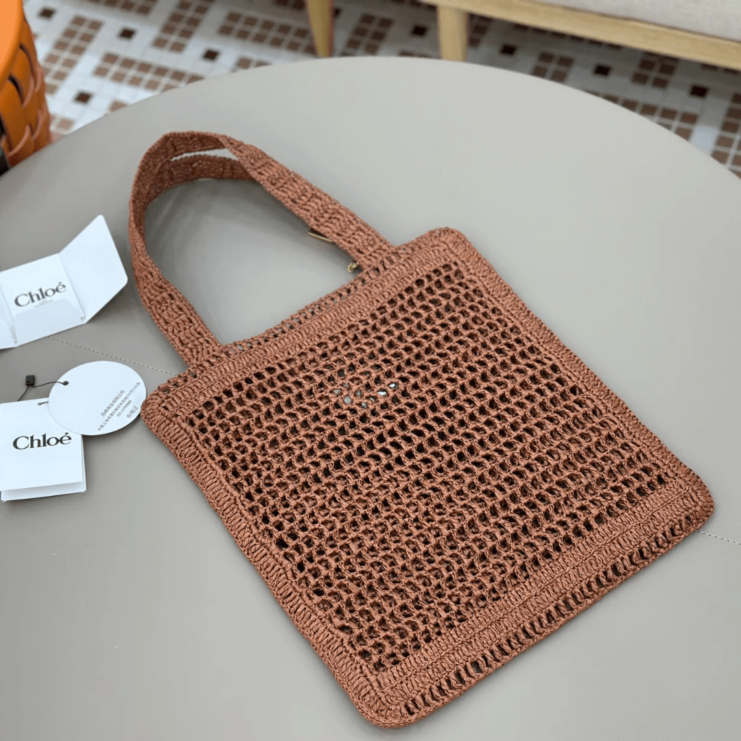 Chloé – Summer Banana Raffia Bag