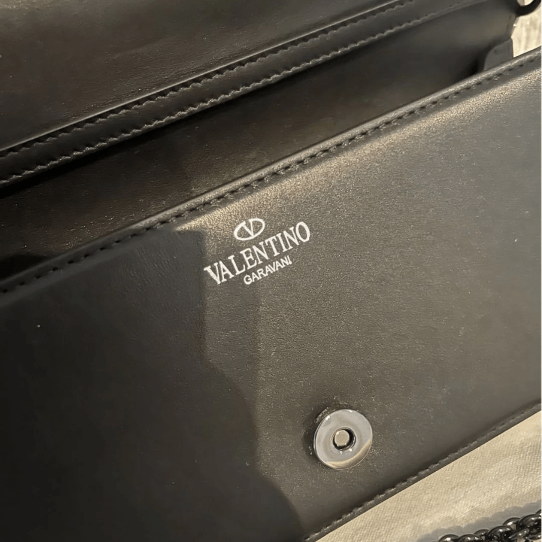 Valentino Garavani – Locò Small shoulder bag with crystal logo