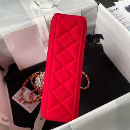 Chanel Matelassé Handbag – Red Canvas