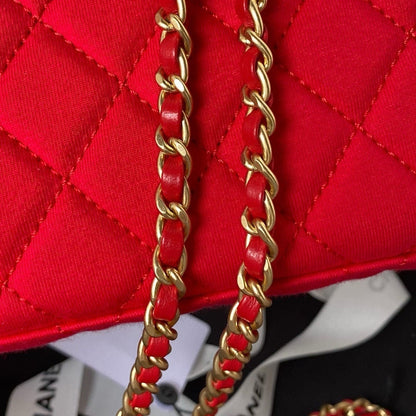 Chanel Matelassé Handbag – Red Canvas